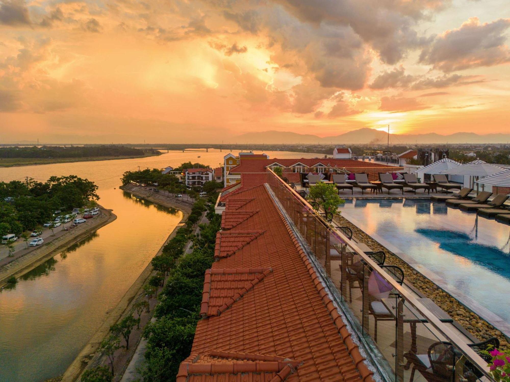 Hotel Royal Hoi An - Mgallery Bagian luar foto